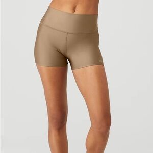 Alo 3" High Waist Airlift Short Size XS - Gravel
